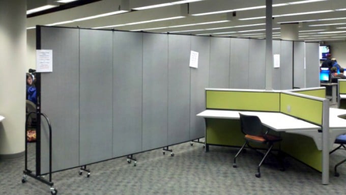 Computer Training Lab Grey Private Computer Lab Training Rooms | Screenflex Dividers