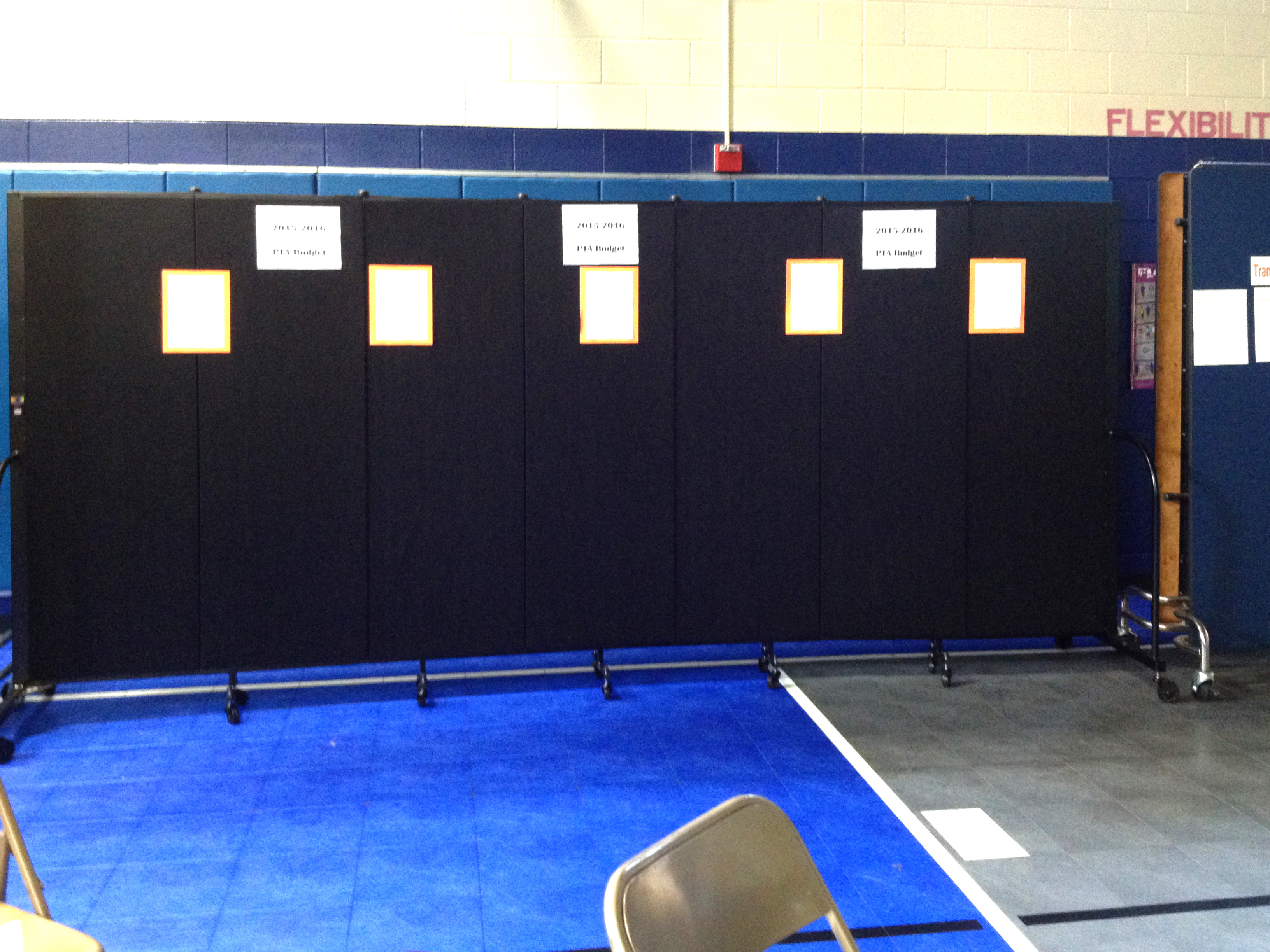 School testimony on how they use room dividers as display boards